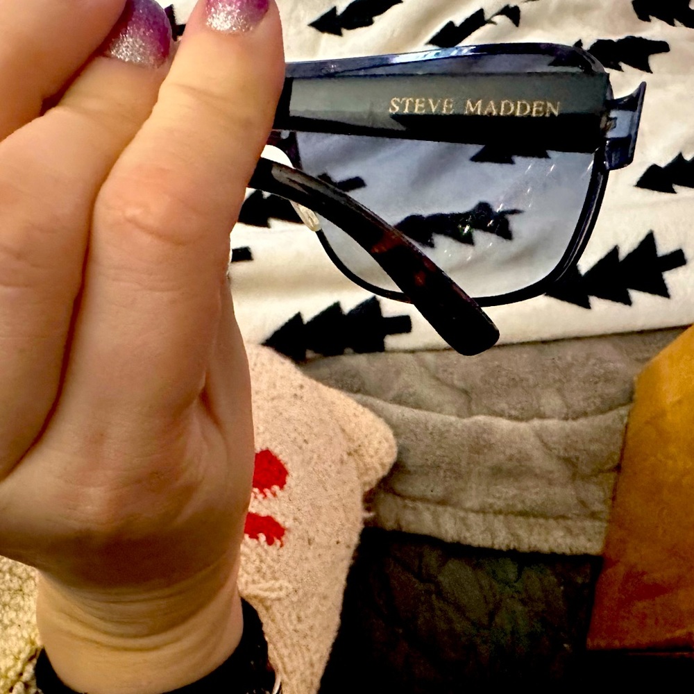 VINTAGE Men’s Steve Madden Sunglasses